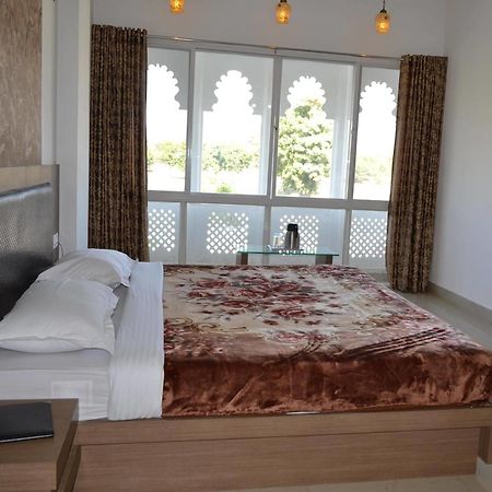 Hotel J M D Palace Ουνταϊπούρ Εξωτερικό φωτογραφία